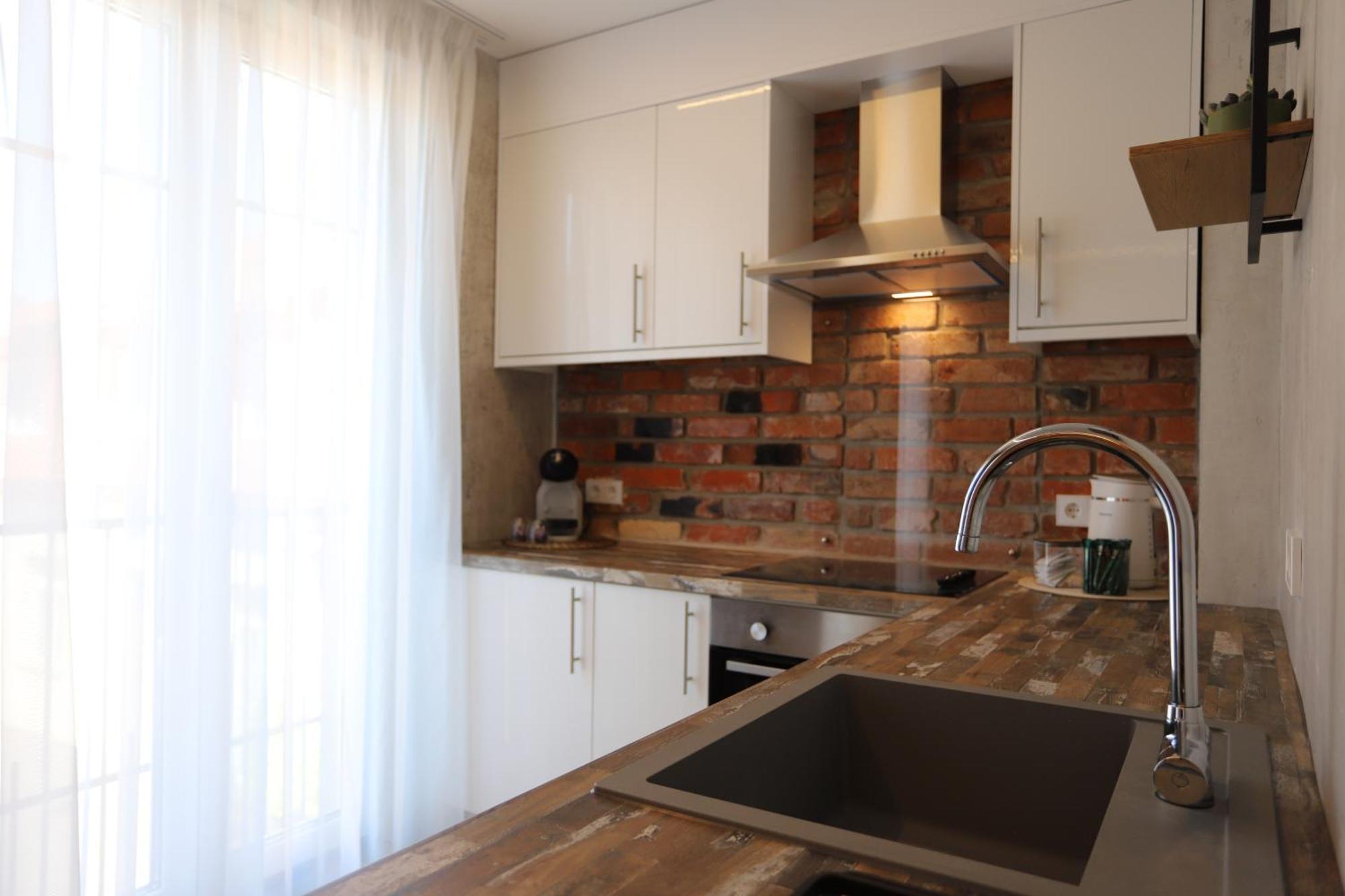 1910 Apartments ไคลเพดา ภายนอก รูปภาพ